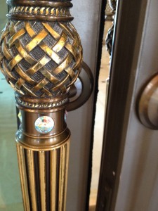 A door handle at the palace/hotel (that's a DIAMOND).